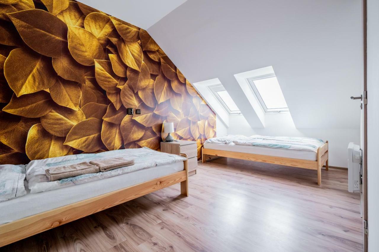 Aroma Gold Hotel Dolní Bousov Exterior foto